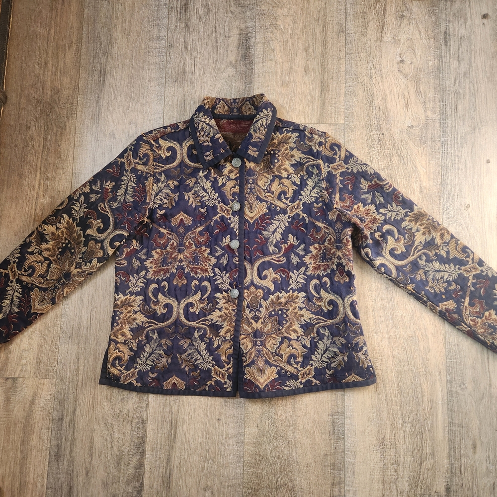 Elegant Floral Patterned Jacket - image 1